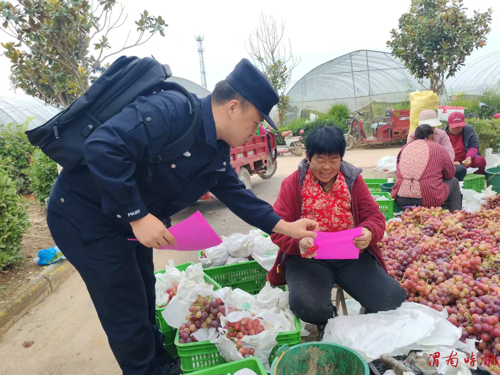 合阳县公安局路井派出所用“背包警务”搭建警民连心桥(图4)